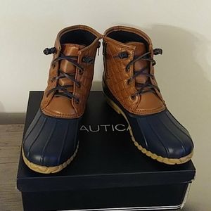 Nautica Dorsey Duck Boot -Size 10
